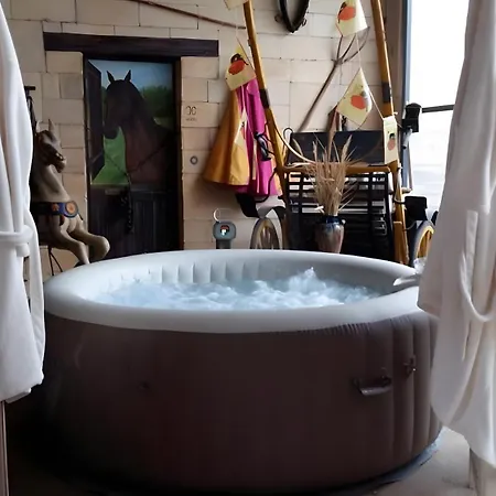 Le Clos Des Aramons Panzió 3*