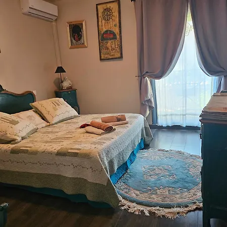 Le Clos Des Aramons Отель типа 